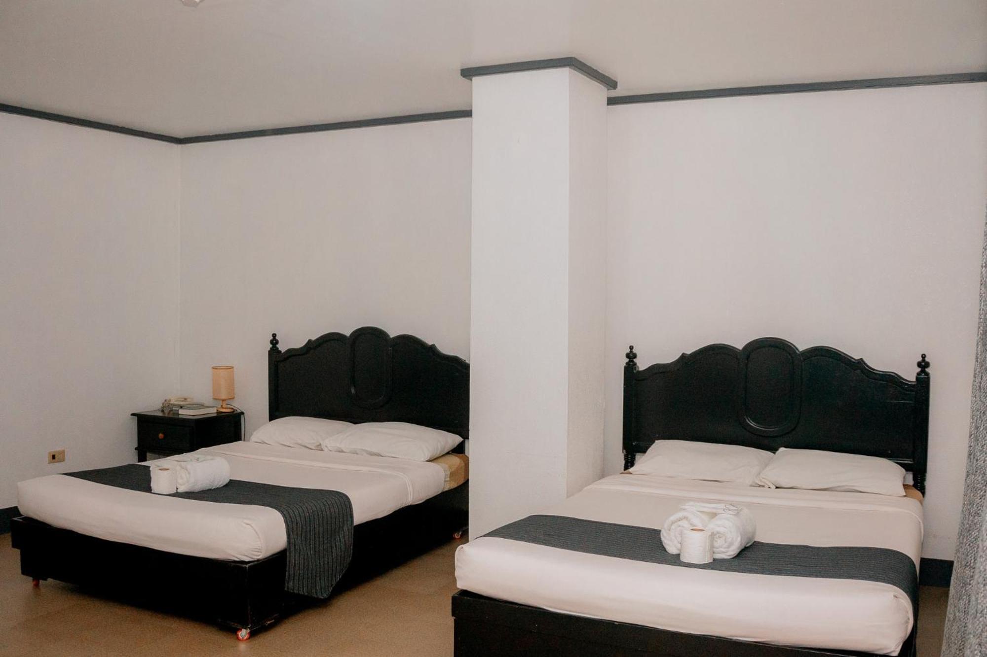 Mount Crest Hotel Baguio City Екстер'єр фото